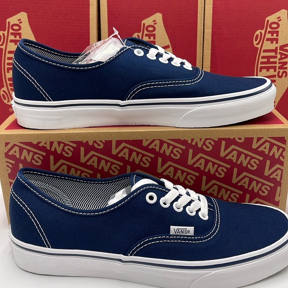 Vans WMNS Authentic (Angstrping) Dress blue/True White 
VN000EE332D
Sneakers - Picture 3 of 16